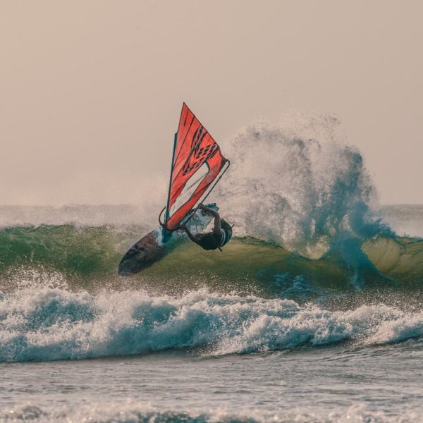 Edvan-Souza-windsurf-Team-rider-Flikka-boards